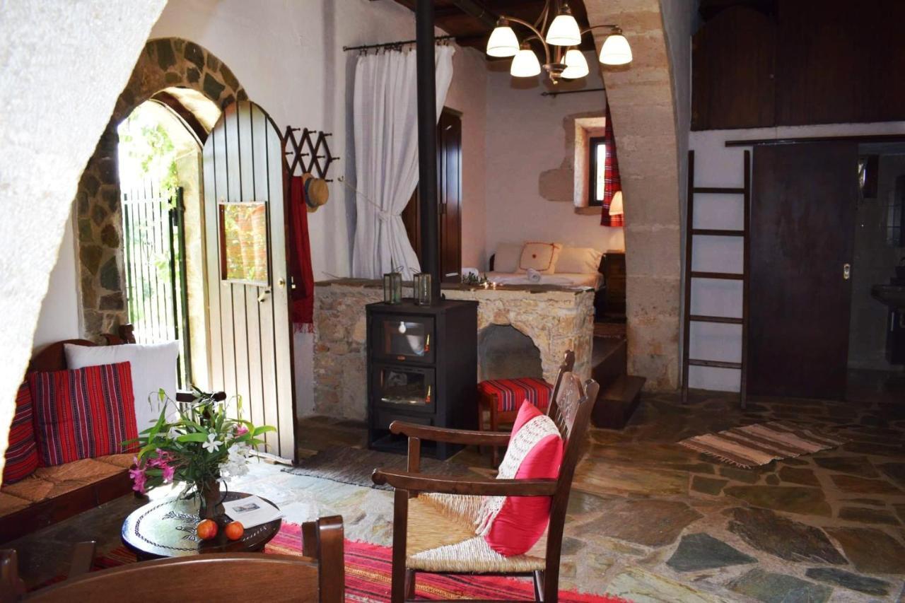 메갈라크라피아 Anna'S Stone House 빌라 외부 사진